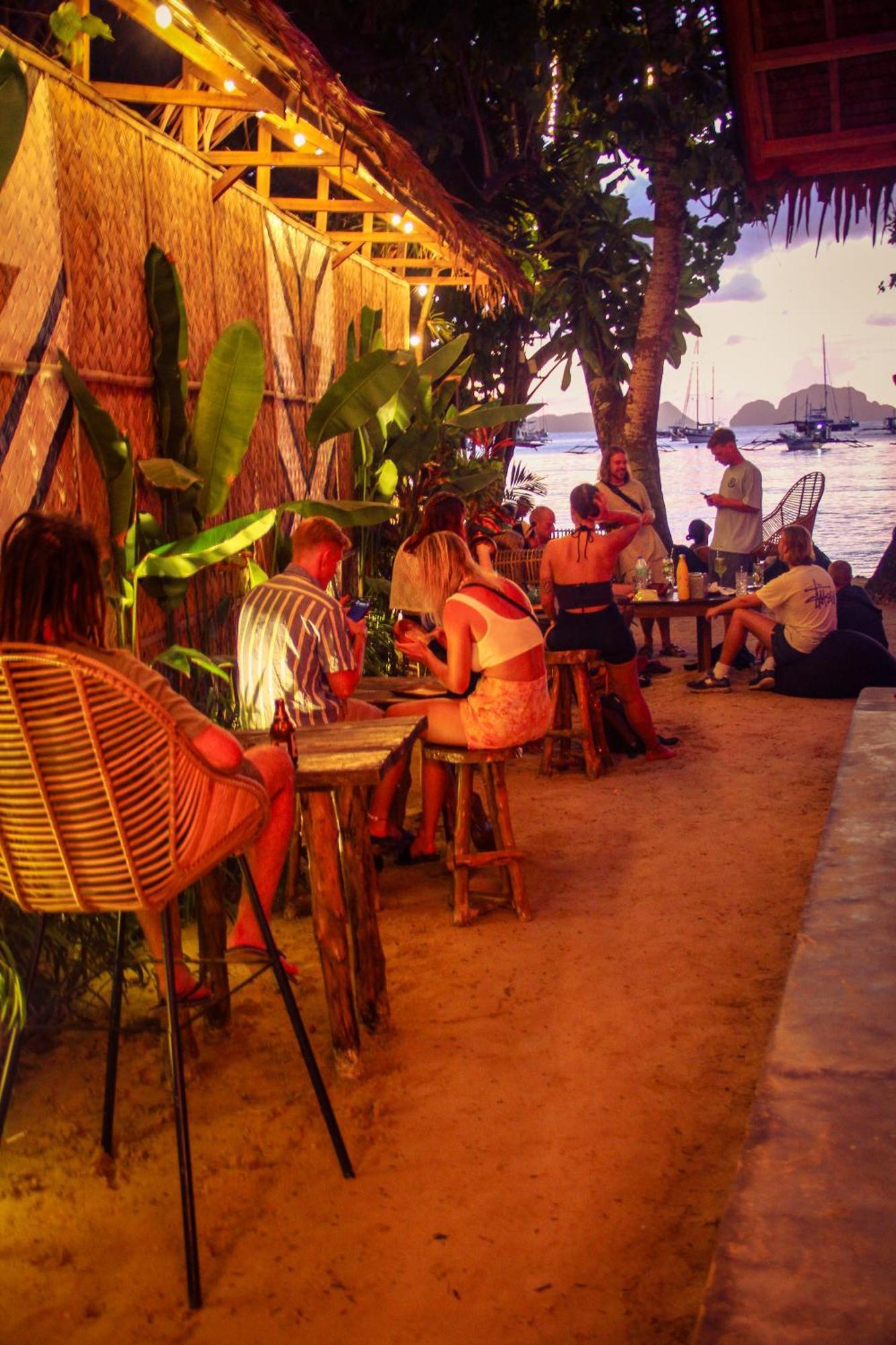 Sip Sunset Hostel And Lounge El Nido Exterior photo